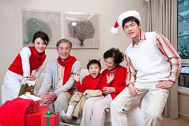 《逆水寒》手游御姐“女铁衣”爆料 或于凤凰传奇联动